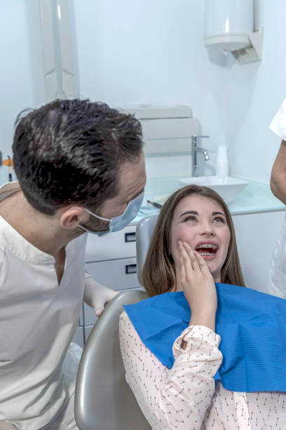 Best Cosmetic Emergency Dentistry in Collinsvle, IL
